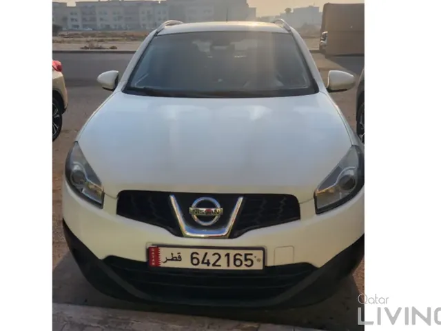 Photo of 2014 Nissan Qashqai SE