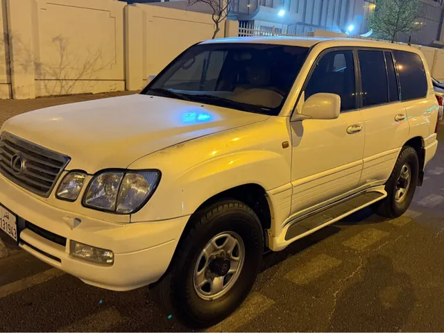 صورة 1998 لكزس LX 570