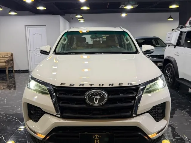 Photo of 2022 Toyota Fortuner SR5