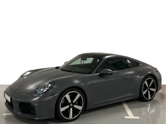 صورة 2025 بورش 911 كاريرا