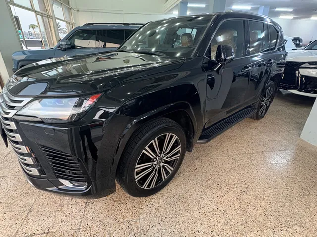 Photo of 2024 Lexus LX 600