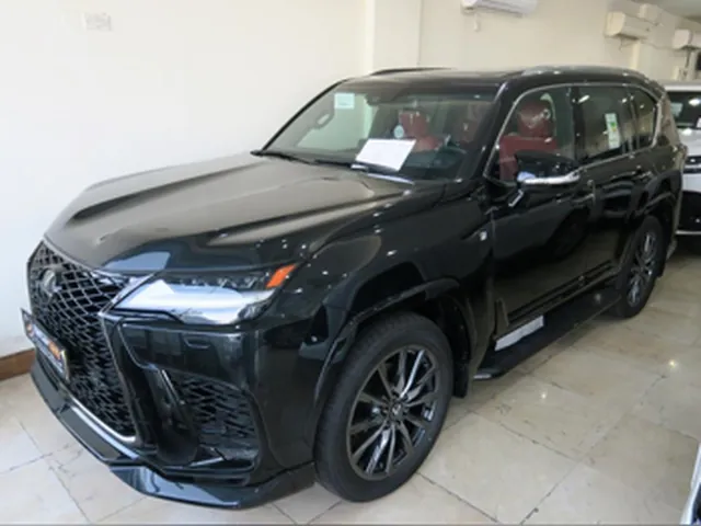 صورة 2026 لكزس LX 600 اف سبورت