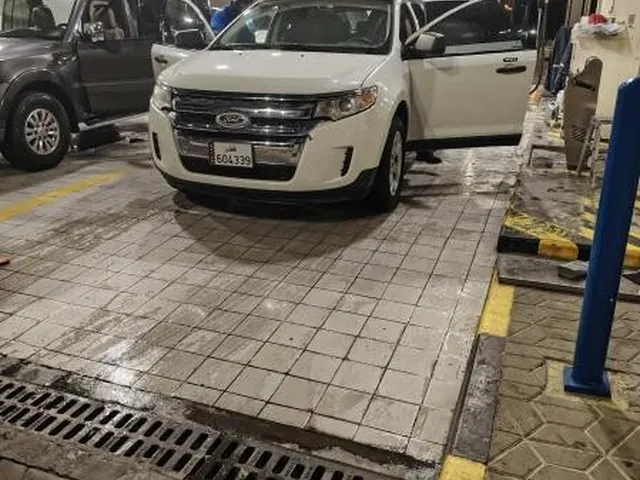 Photo of 2013 Ford Edge SE