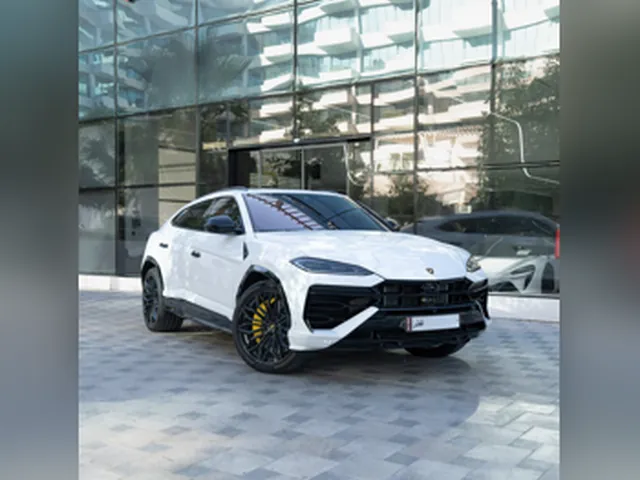 Photo of 2025 Lamborghini Urus SE