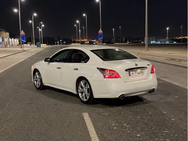 Photo of 2012 Nissan Maxima SV