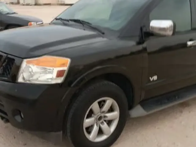 Photo of 2012 Nissan Armada SE