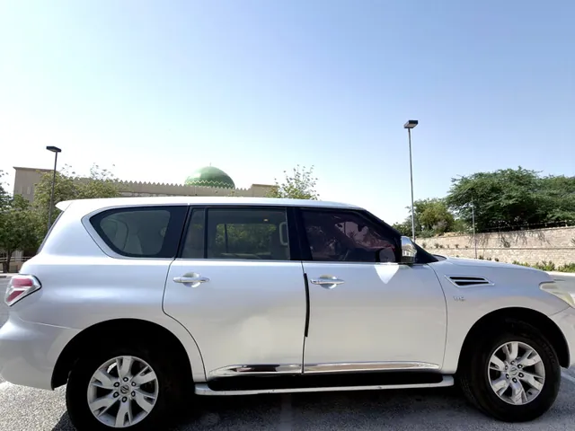 Photo of 2012 Nissan Patrol SE