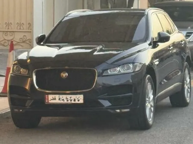 صورة 2018 جاكوار F-Pace