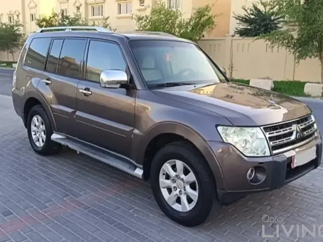 صورة 2009 ميتسوبيشي باجيرو 3.8