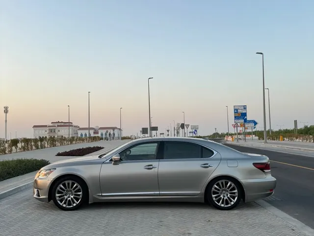 Photo of 2016 Lexus LS 460 L