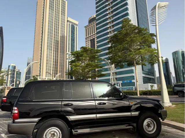 صورة 1998 تويوتا لاند كروزر VXR