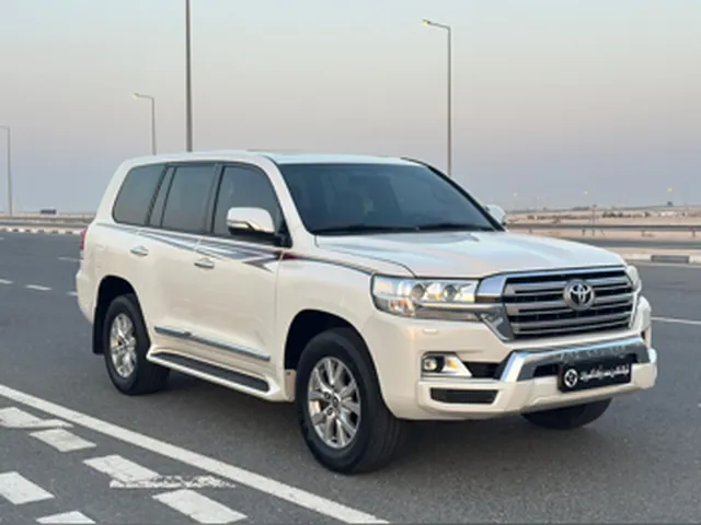 Photo of 2018 Toyota Land Cruiser GXR