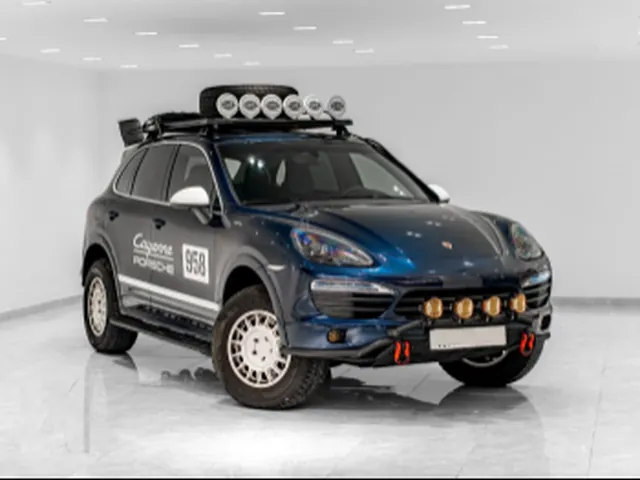 Photo of 2012 Porsche Cayenne S