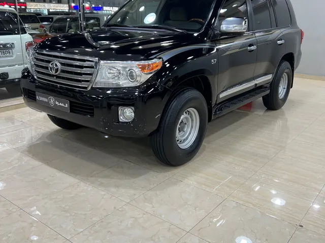 Photo of 2014 Toyota Land Cruiser VXR