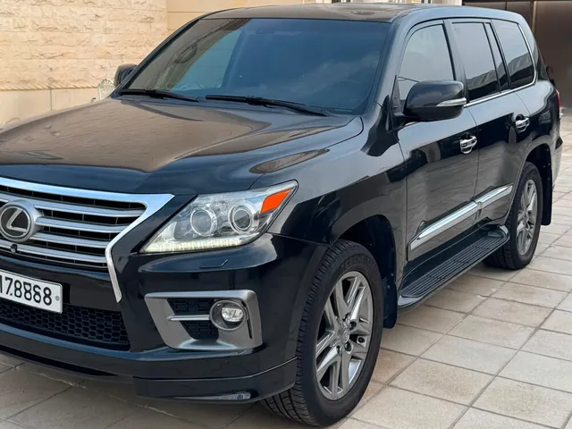 Photo of 2013 Lexus LX 570 S