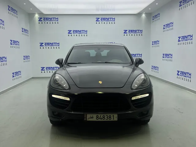 Photo of 2012 Porsche Cayenne S