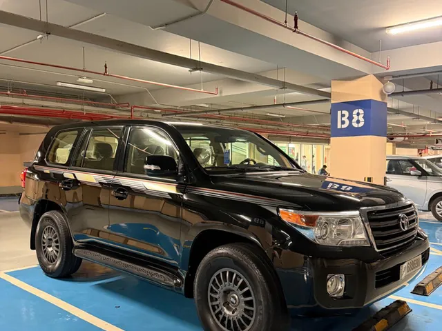 Photo of 2014 Toyota Land Cruiser GX