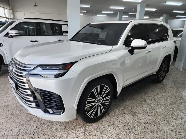 Photo of 2023 Lexus LX 600