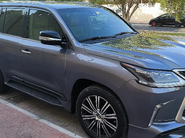 Photo of 2019 Lexus LX 570