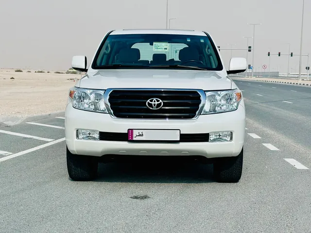 صورة 2010 تويوتا لاند كروزر GX