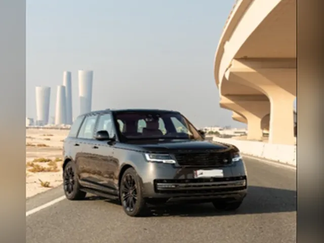 Photo of 2023 Range Rover Range Rover Vogue HSE
