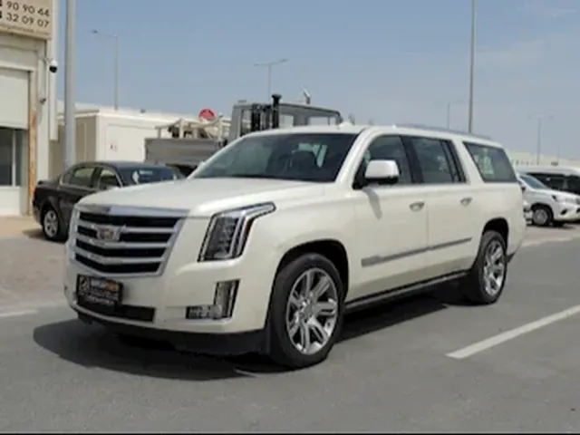صورة 2015 كاديلاك إسكاليد