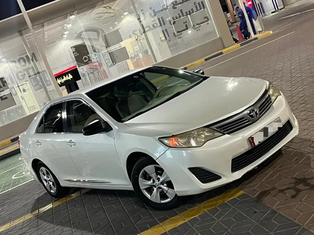 Photo of 2013 Toyota Camry GLE