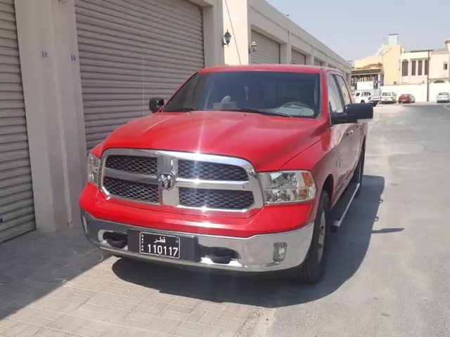 صورة 2016 دودج رام 1500 SLT