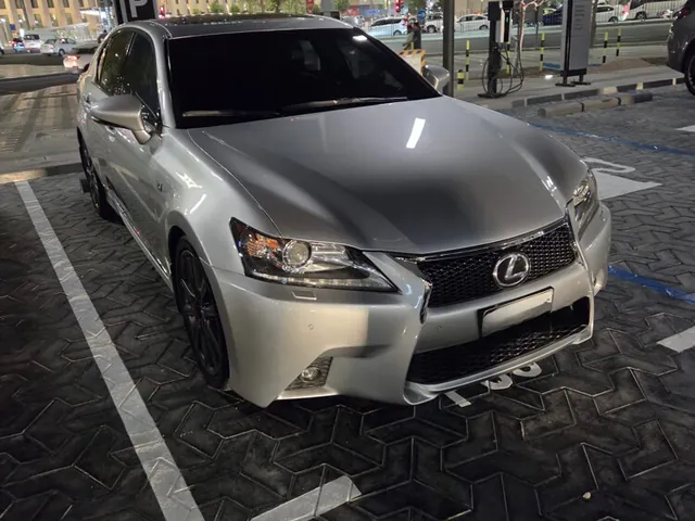 صورة 2015 لكزس ال إس 350