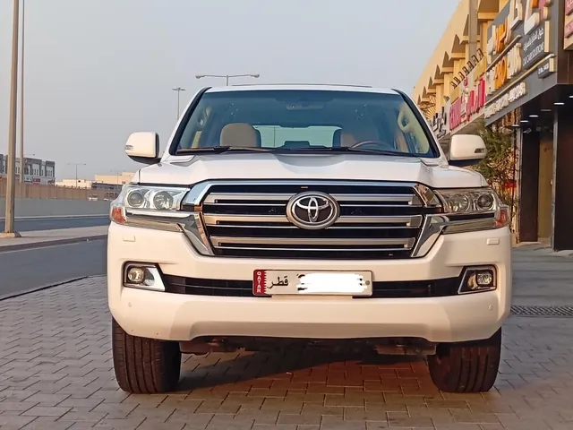 Photo of 2017 Toyota Land Cruiser GXR