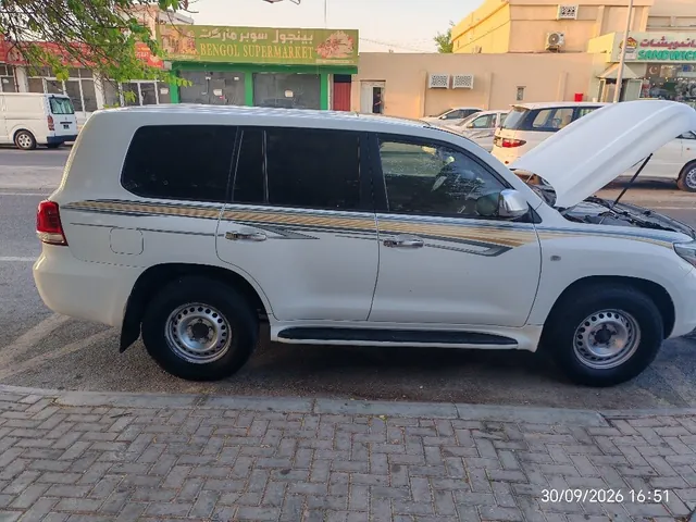 Photo of 2010 Toyota Land Cruiser GX