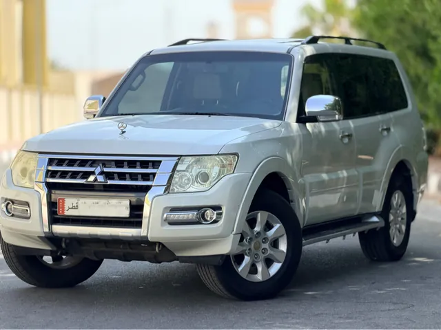 صورة 2015 ميتسوبيشي باجيرو 3.8 غولد إيديشن