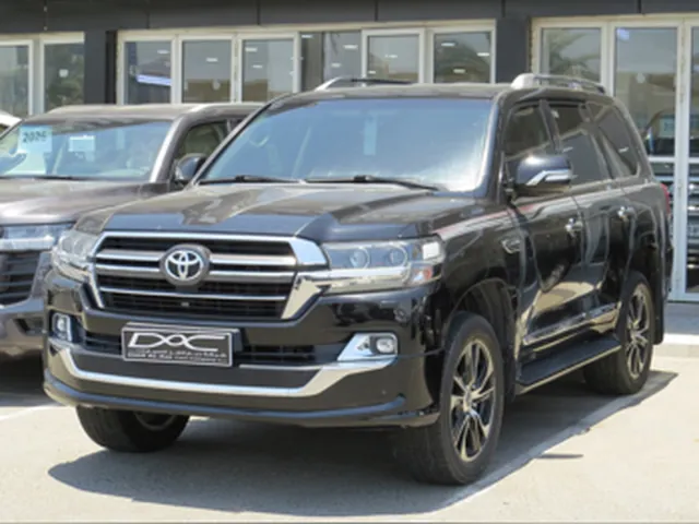Photo of 2020 Toyota Land Cruiser GXR