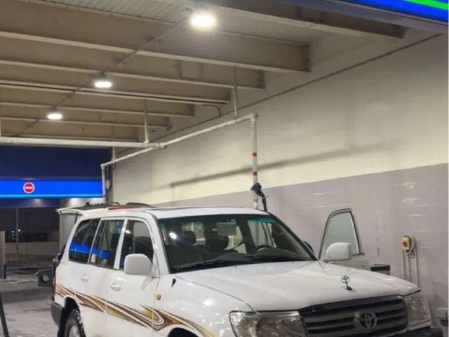 Photo of 2006 Toyota Land Cruiser GX