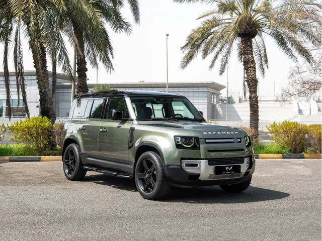 Photo of 2020 Land Rover Defender 110 SE
