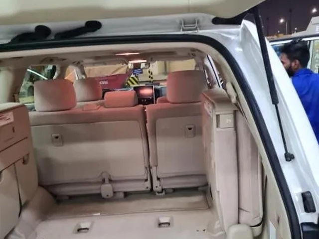 Photo of 2018 Toyota Land Cruiser GXR