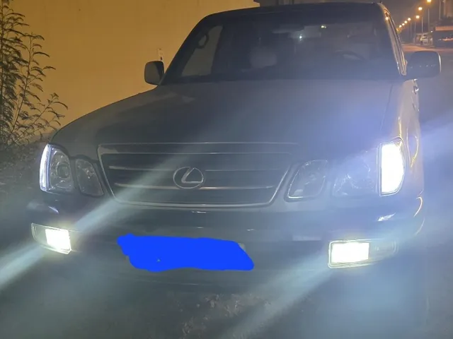 Photo of 2004 Lexus LX 470
