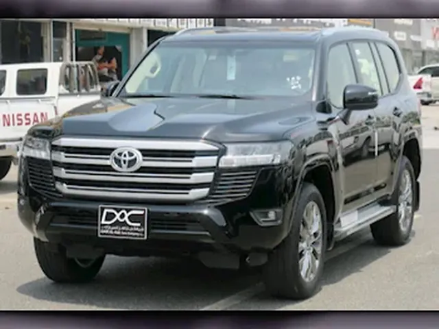Photo of 2024 Toyota Land Cruiser GXR