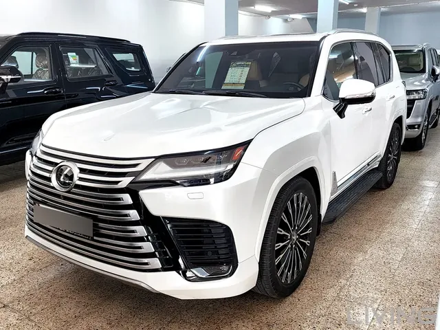 Photo of 2024 Lexus LX 600
