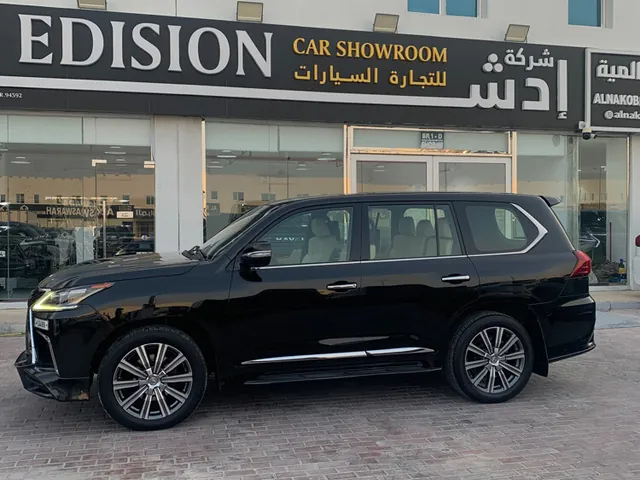 Photo of 2017 Lexus LX 570 S