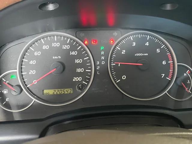 صورة 2004 تويوتا C-HR BEV
