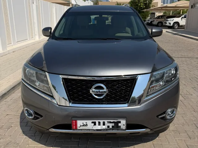 Photo of 2016 Nissan Pathfinder SV
