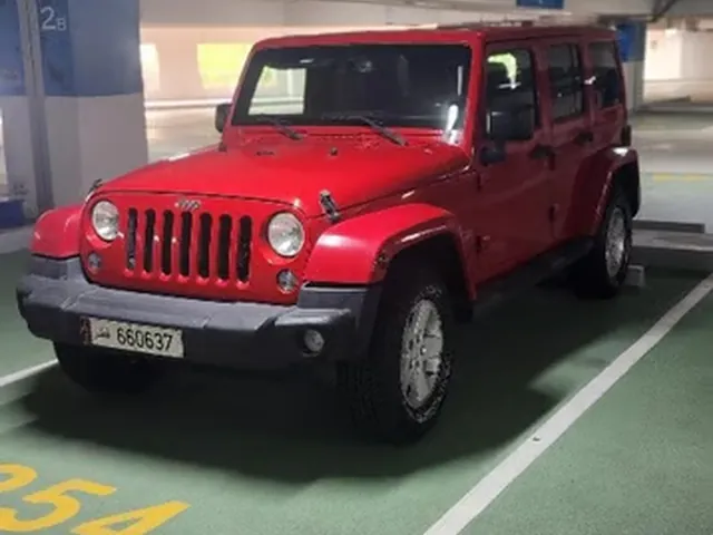 Photo of 2015 Jeep Wrangler Sahara