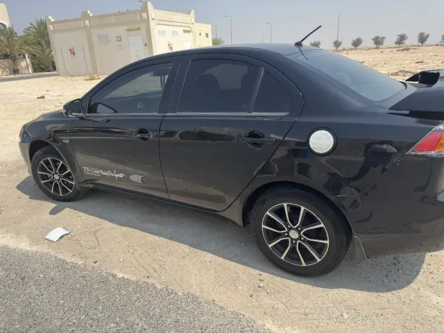 صورة 2016 ميتسوبيشي لانسر GLS