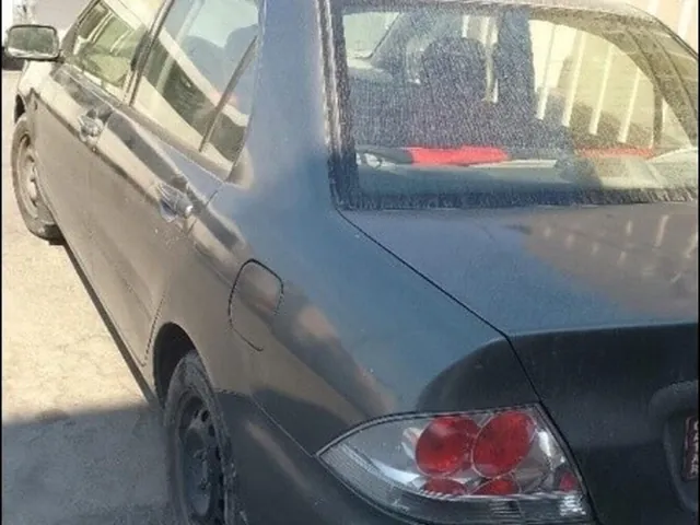 صورة 2007 ميتسوبيشي لانسر GLS