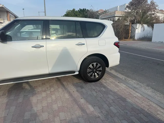 صورة 2021 نيسان باترول SE