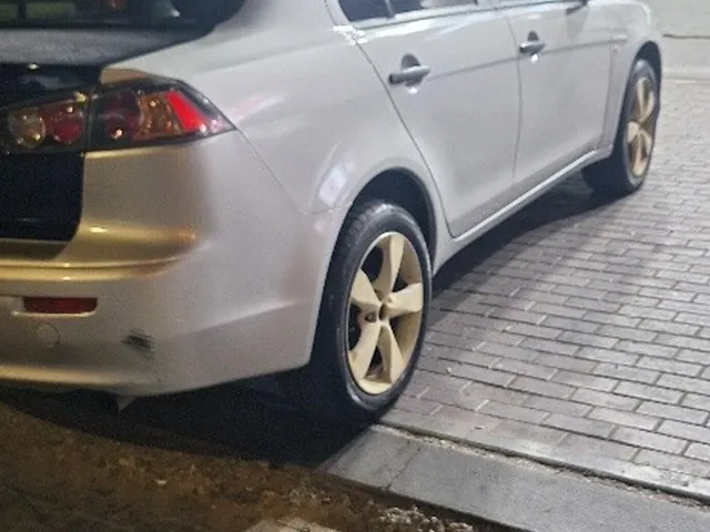 صورة 2014 ميتسوبيشي لانسر EX