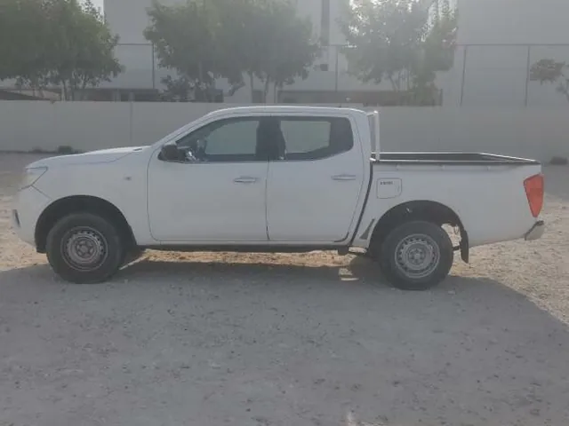 صورة 2020 نيسان نافارا SE