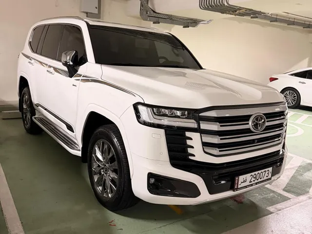 Photo of 2025 Toyota Land Cruiser VXR