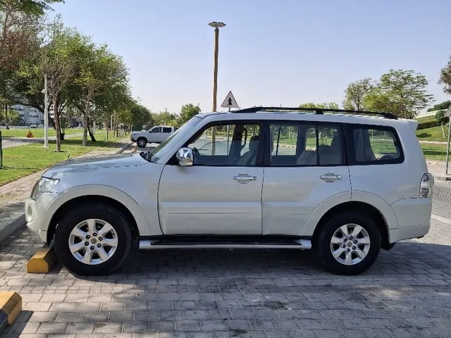 Photo of 2014 Mitsubishi Pajero GLS